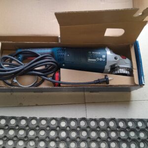 9 inches bosch grinding machine