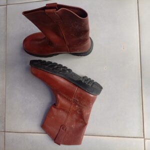 Red wing safety boots