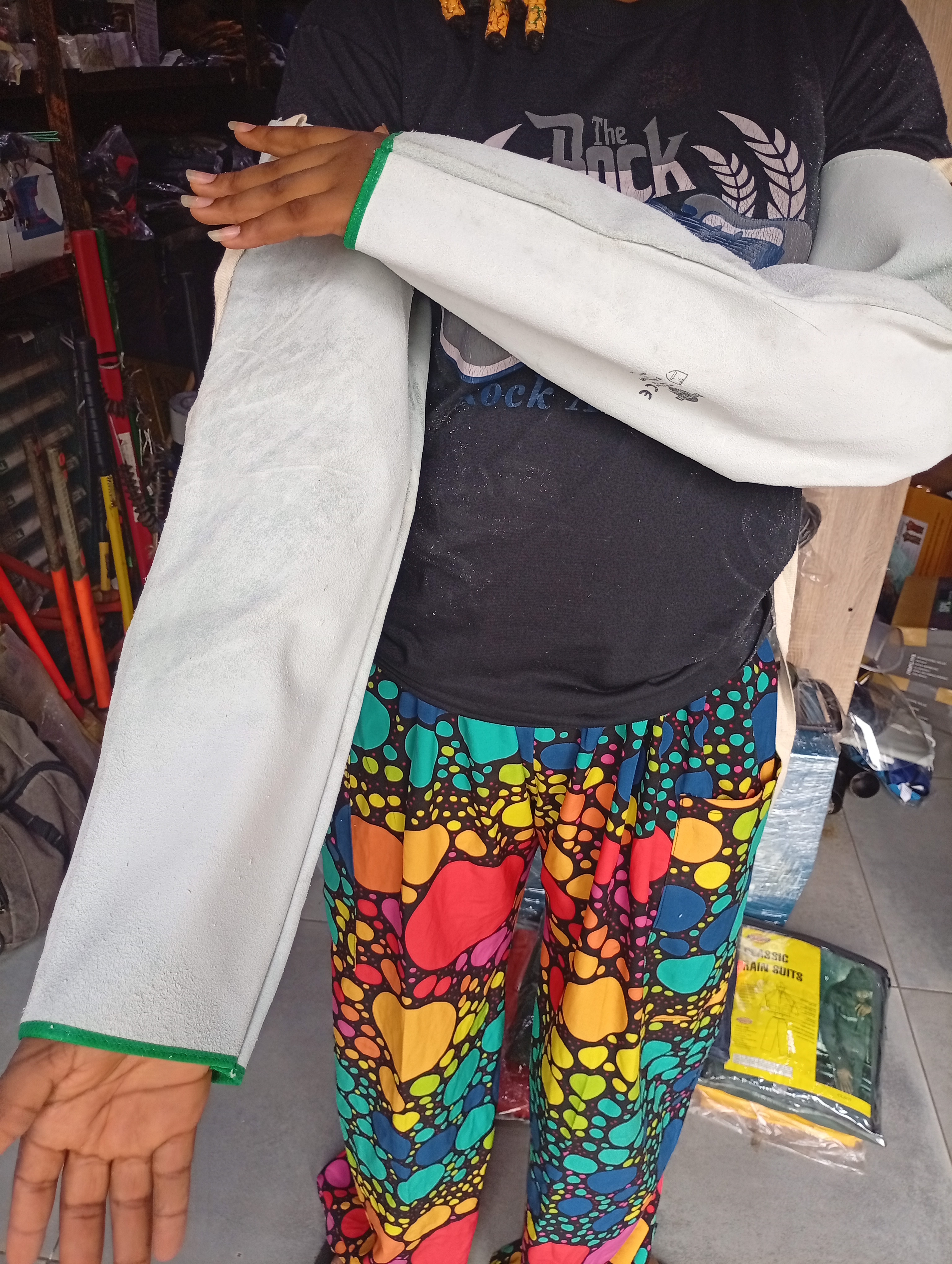 Protective hand sleeves