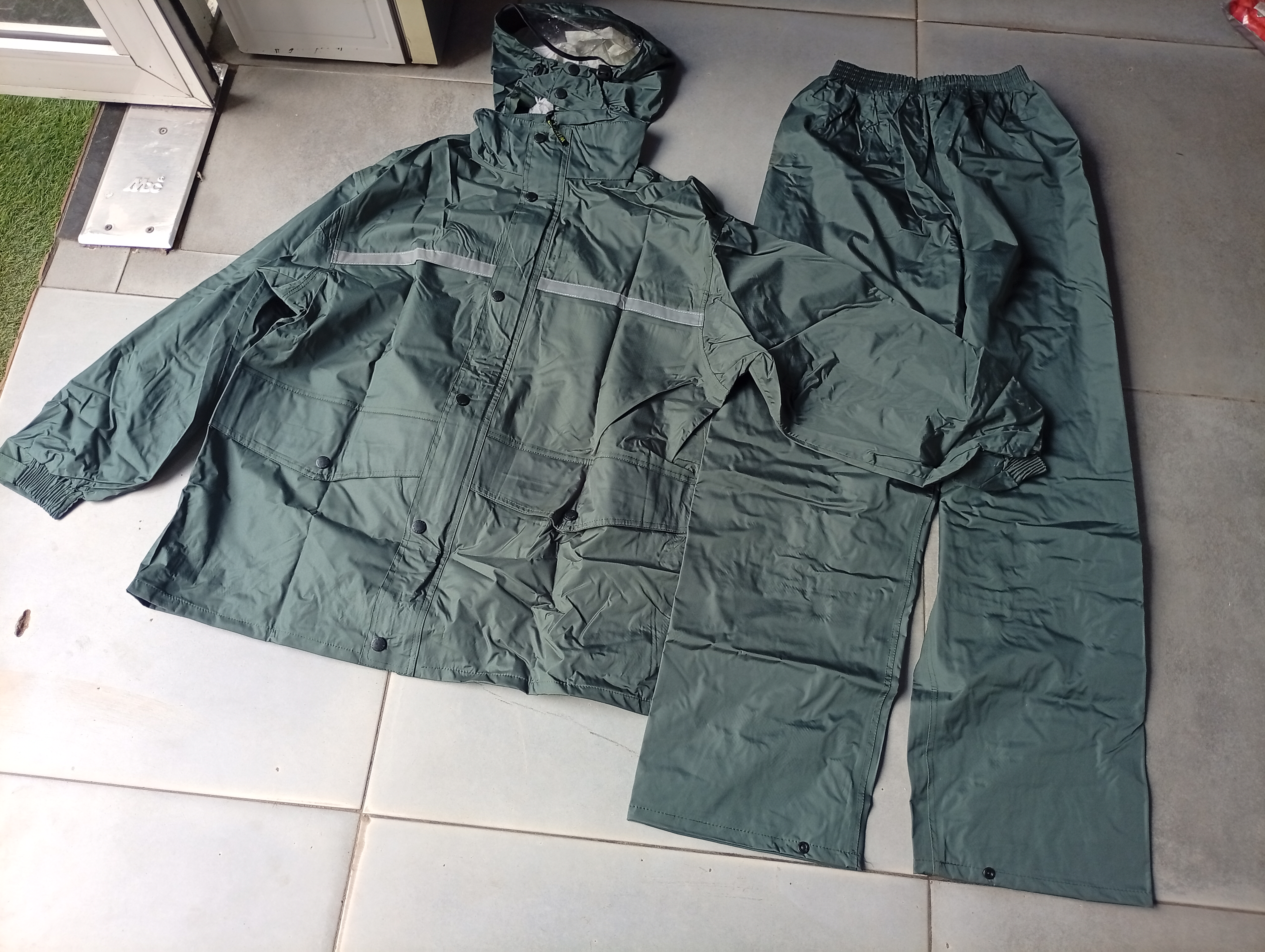 Classic rain suits
