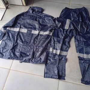 REFLECTIVE RAIN COAT