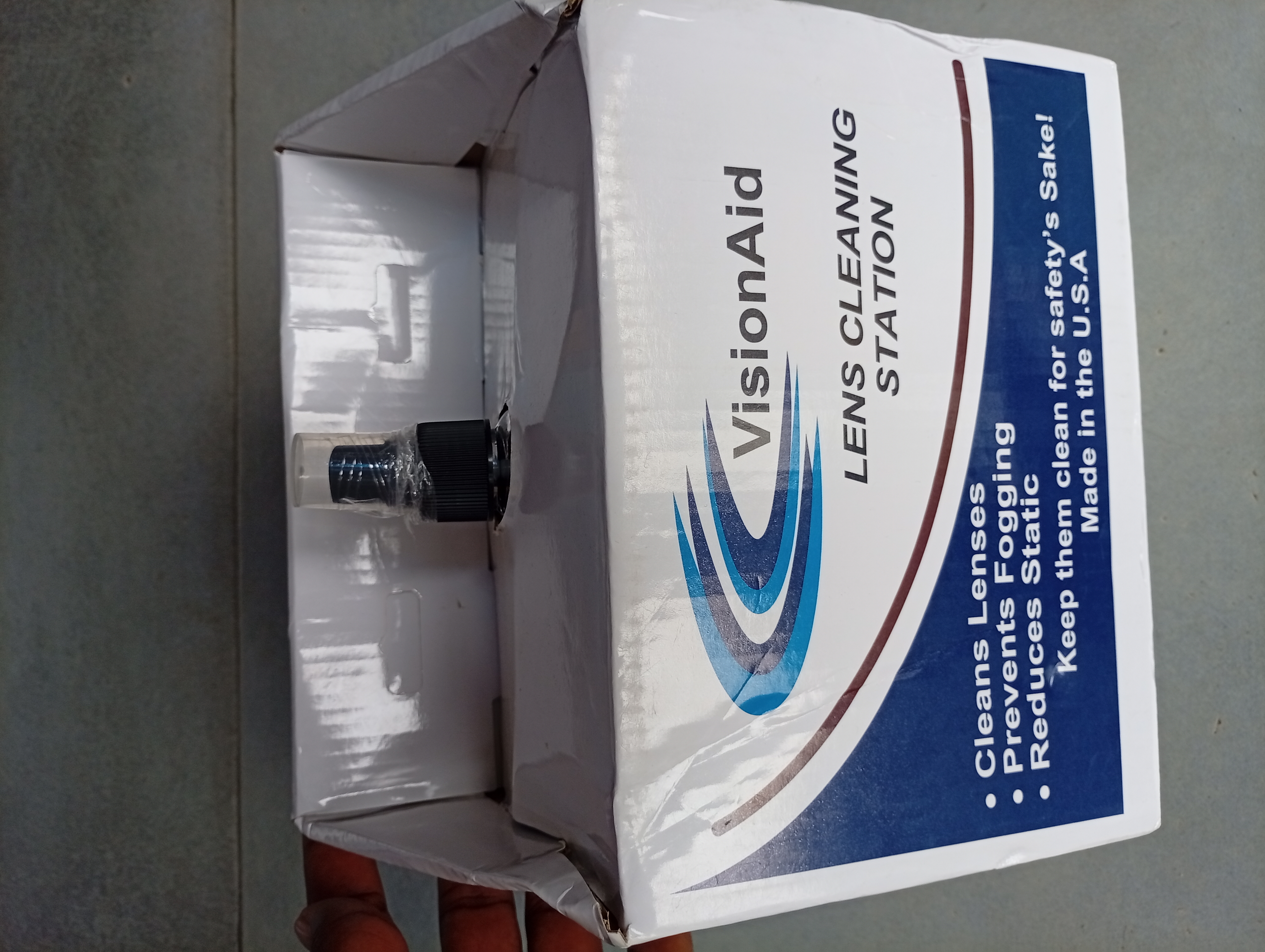 Lens cleaning station vision