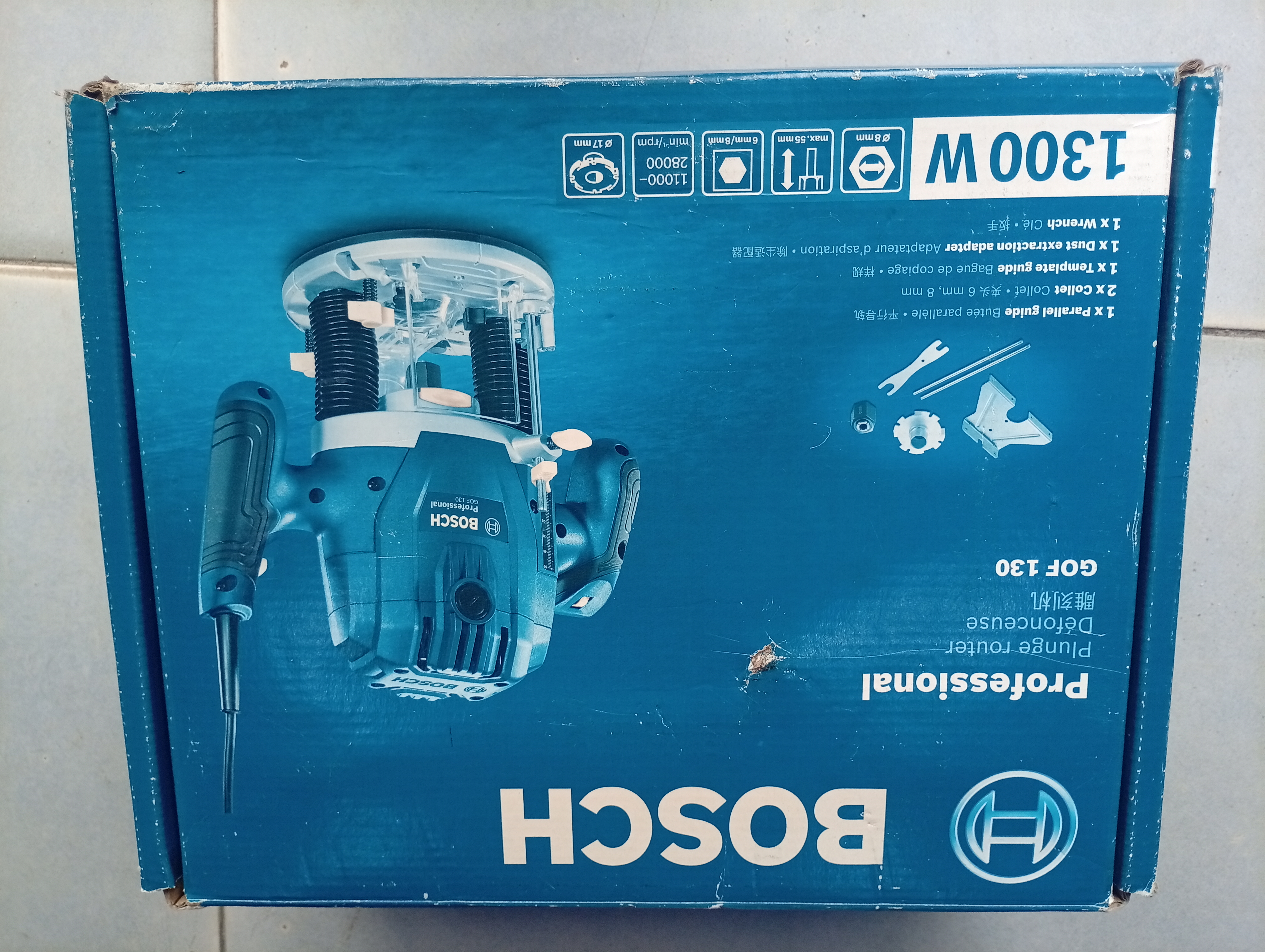 Bosch router machine GOD 130