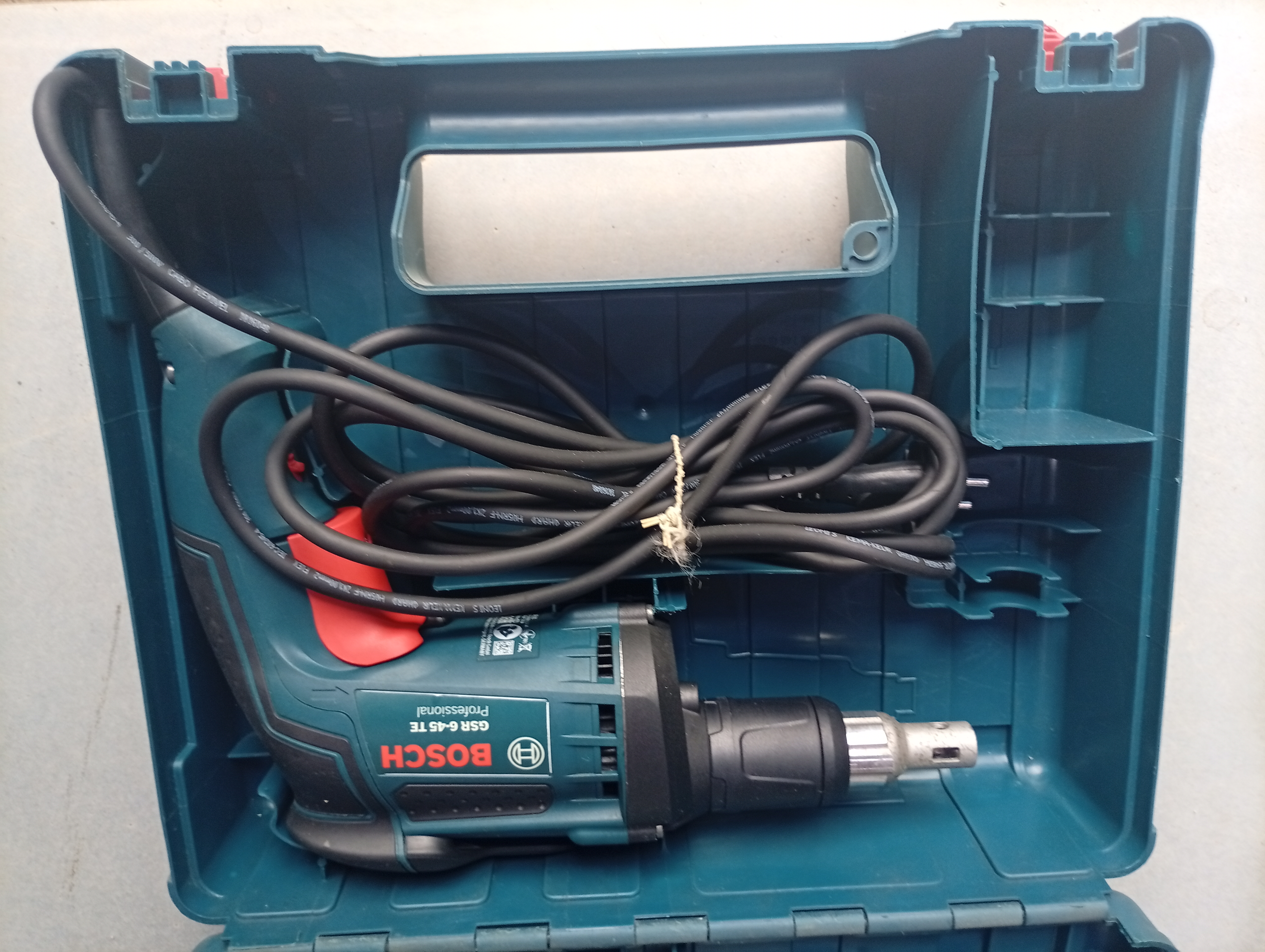 Bosch screwdriving machine