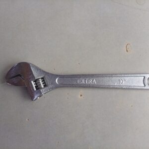 Adjustable spanner